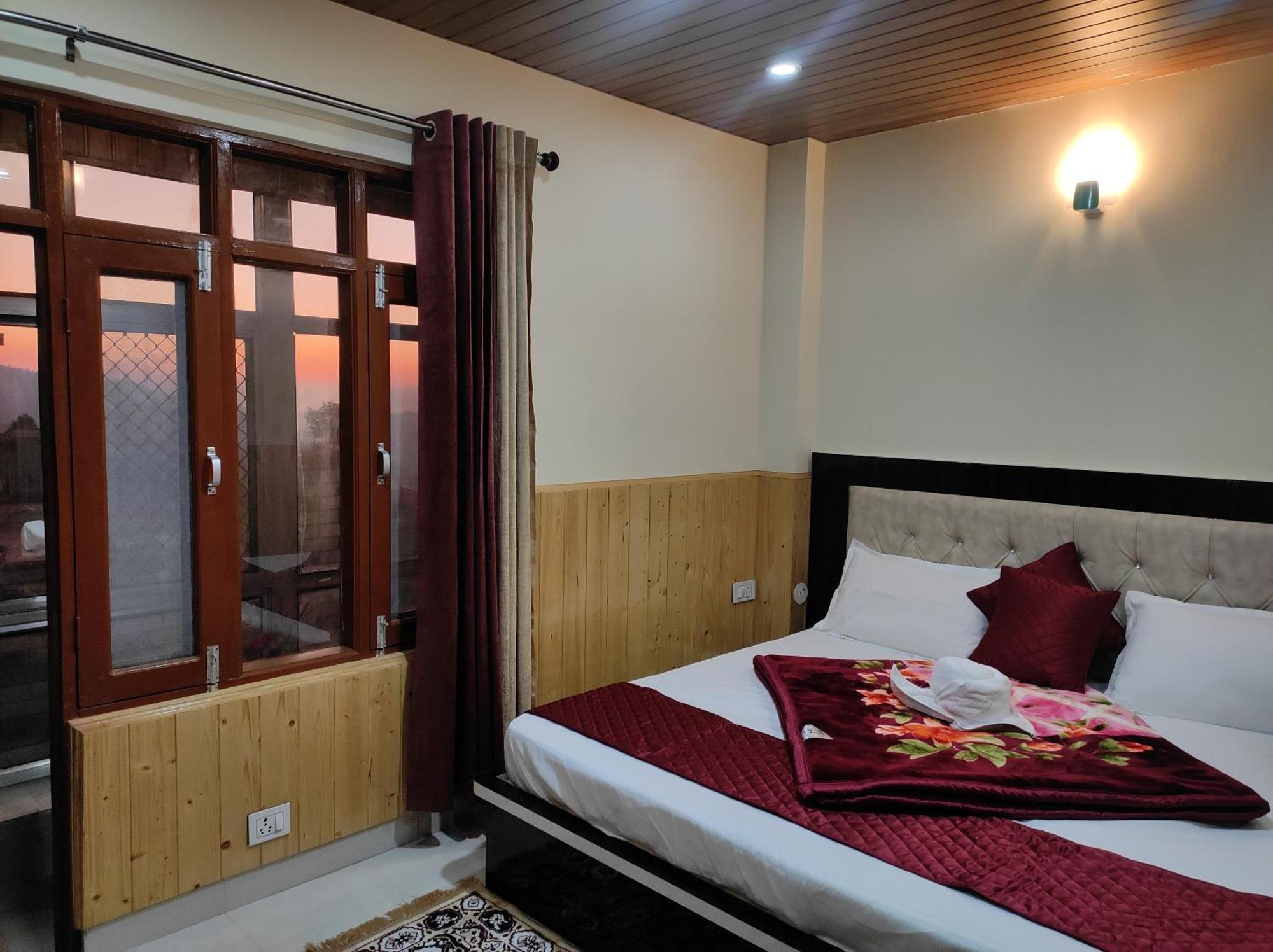 Vintage Woods Inn Shimla Extérieur photo