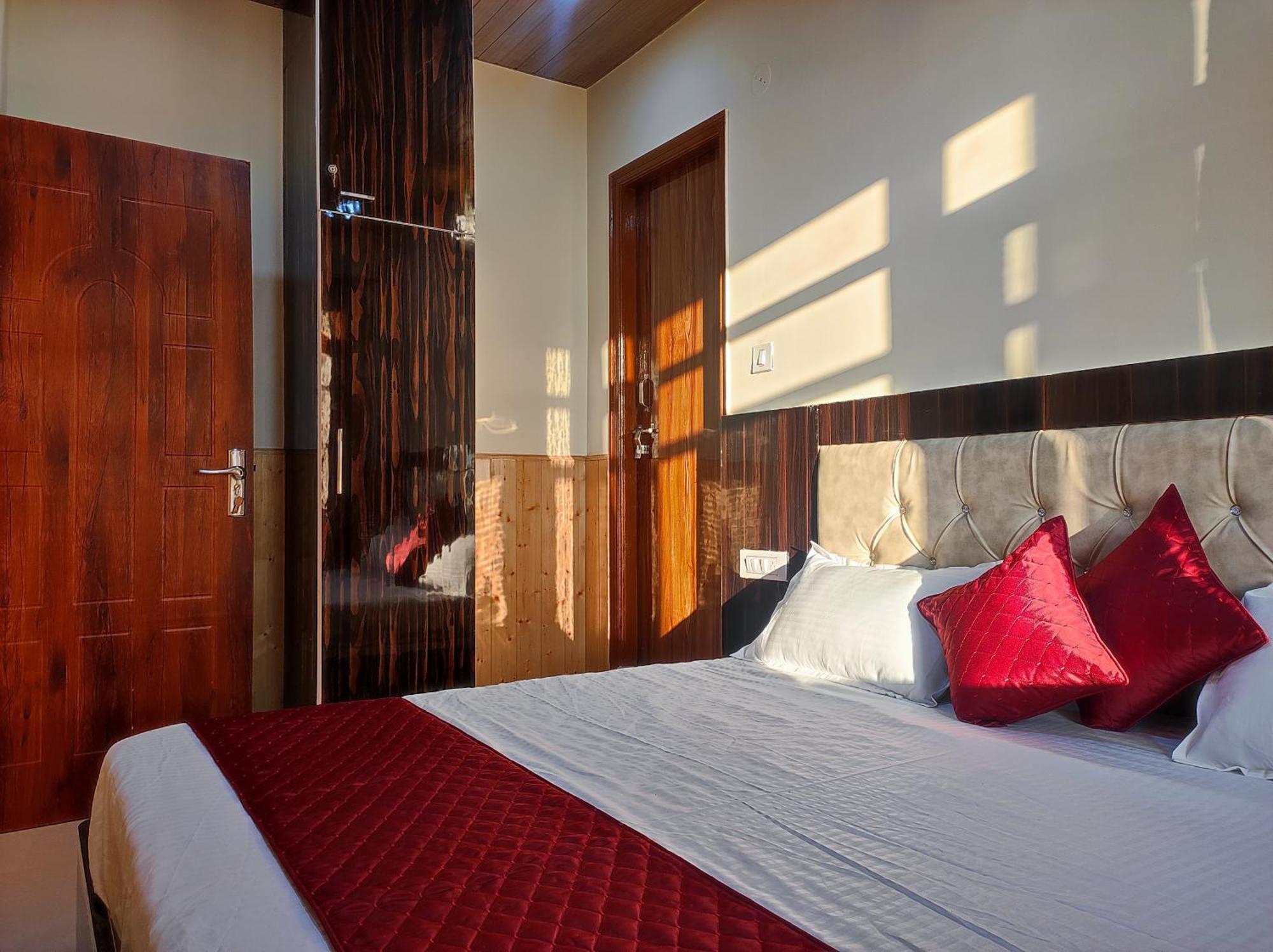 Vintage Woods Inn Shimla Extérieur photo